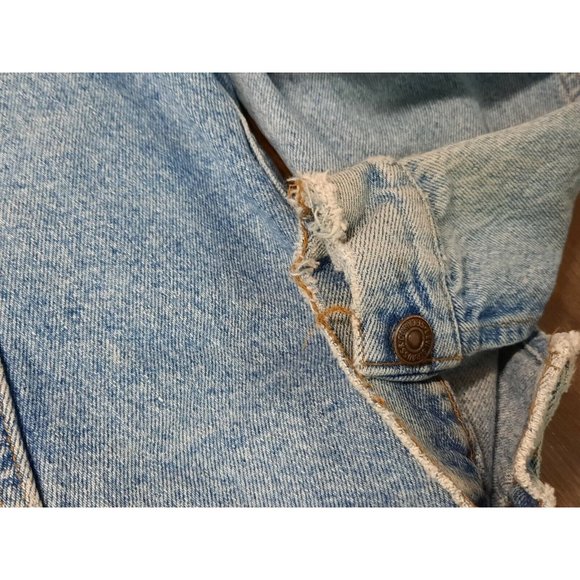 Vintage Levi Strauss Jacket Adult Blue Distressed Denim Classic Button. (Read) - Picture 10 of 12